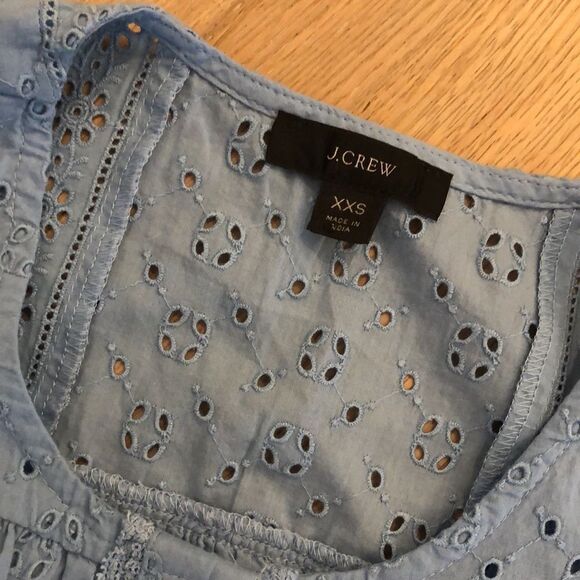 J. Crew Women’s blouse with detail - Picture 3 of 3